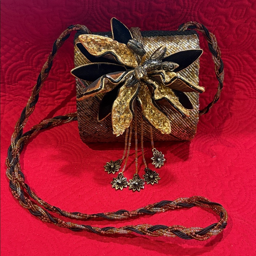 MARY FRANCES Bag Clutch Beaded rare Purse shoulder handbag Gold Flowers jeweled - Picture 5 of 17